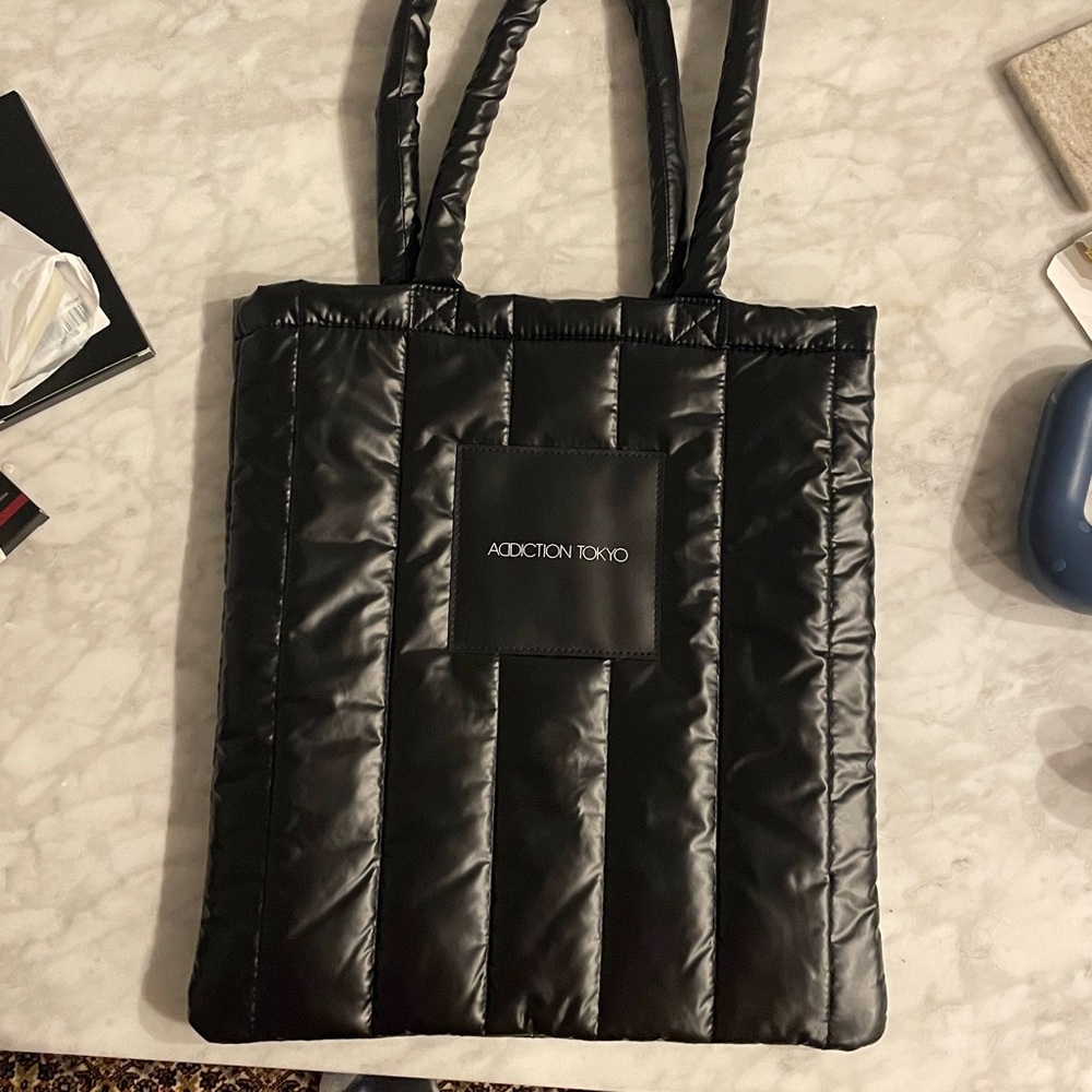 Addiction Tokyo Tote Bag Giveaway